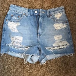 distressed shorts!